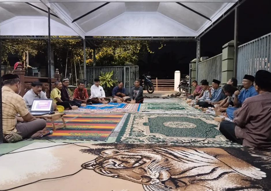 MASA JABATAN RW DAN RT DESA KEDUNGBNATENG BERKAHIR, HONOR MASIH DITERIMA