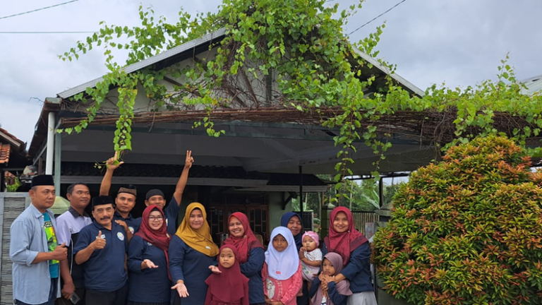 PERSATUAN ORANG TIKUNGAN (POTING) 07 BAGI TAKJIL DI MINGGU AKHIR RAMADHAN